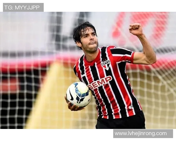 菩提亚足球明星的崛起与成就揭秘及其对足球界的影响分析