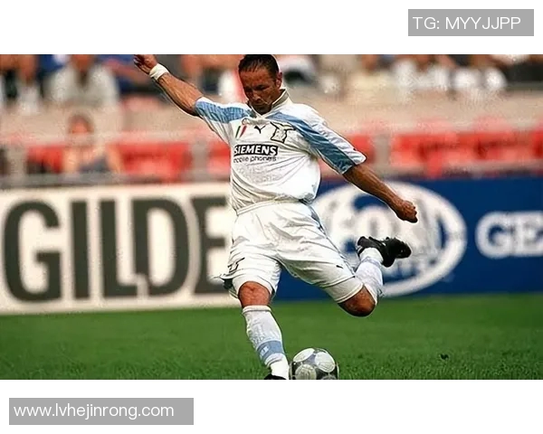 香蕉球足球明星是谁揭秘他们的传奇故事与精彩瞬间